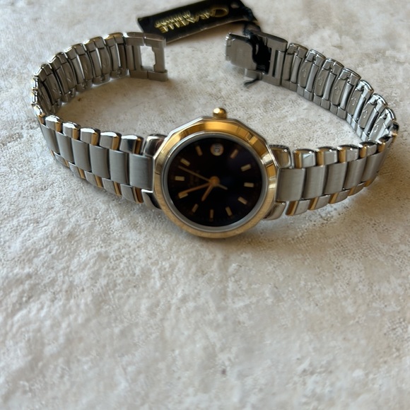 Caravelle lady Watch #46G46 - Picture 4 of 5